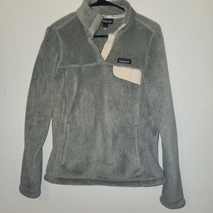Patagonia Gray and Cream Fleece Pullover